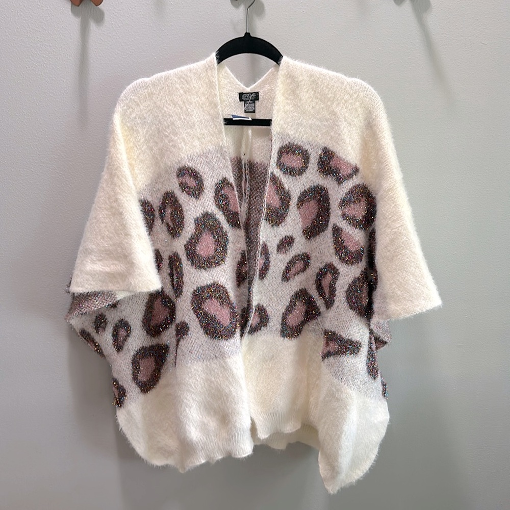 Sparkle leopard crochet shrug